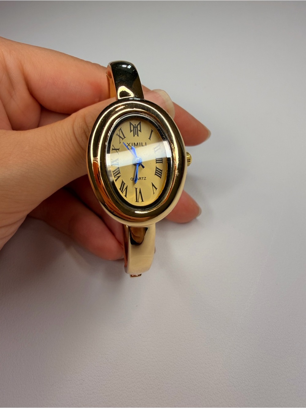 Elegant Gold-Tone Stainless Steel Bangle Watch - Picture 12 of 15